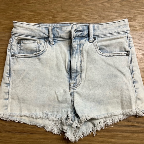 American Eagle Next Level Shorts - Light Wash - Picture 2 of 8